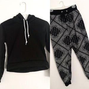 ~NWOT~ Bandana print joggers+Crop Top Hoodie Set🖤